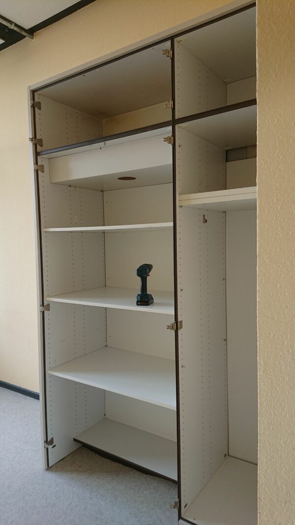 2024 03 01 Schrank a